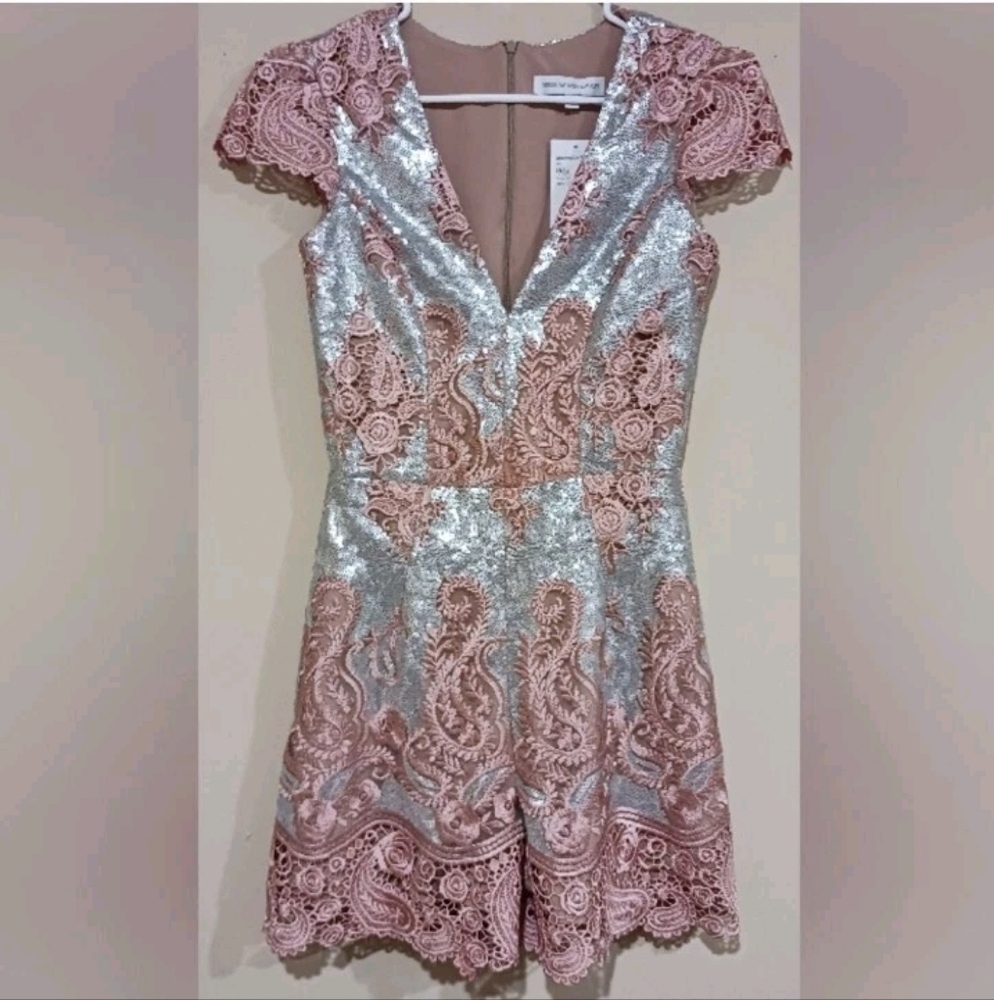 Dress The Population Sabrina Sequin Lace Romper Dusty Rose Silver - Picture 3 of 11